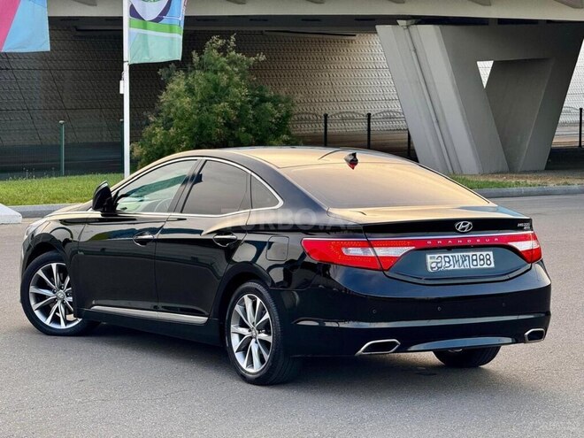 Hyundai Grandeur-7