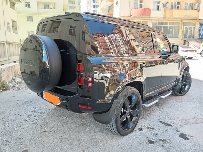 Land Rover Defender-5