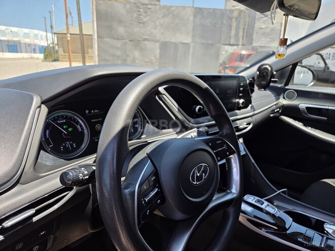 Hyundai Sonata-8