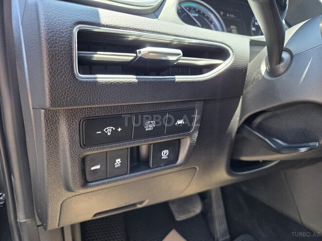 Hyundai Sonata-9