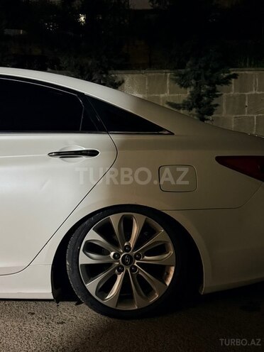 Hyundai Sonata-7