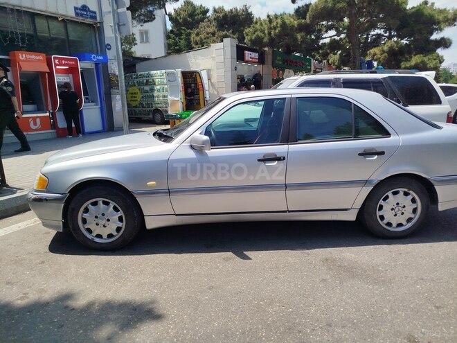 Mercedes C 180-3