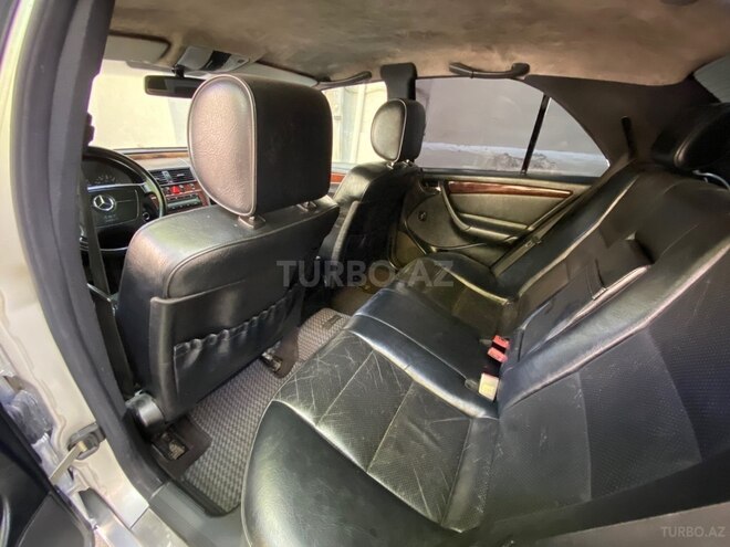 Mercedes C 240-17