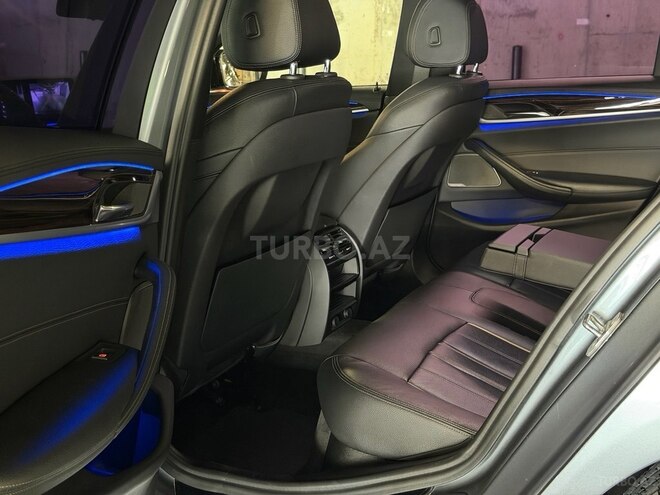 BMW 530-16