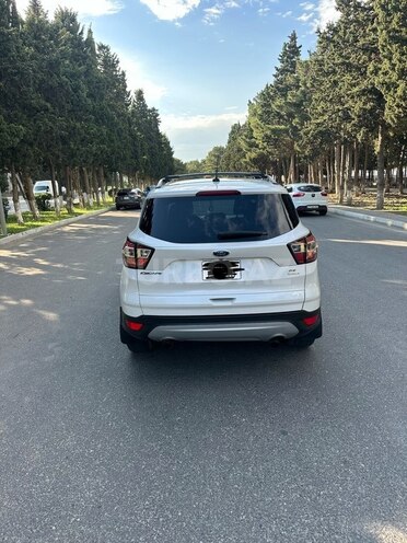 Ford Escape-9