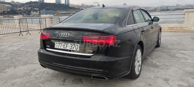Audi A6-4