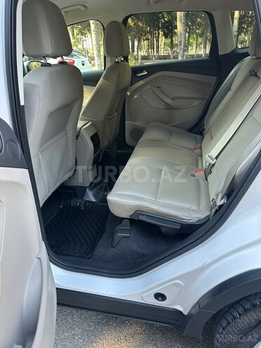 Ford Escape-14