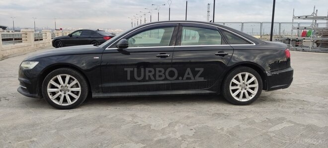 Audi A6-11