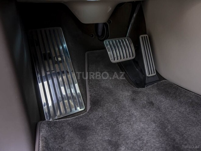 Seres Aito M9-35