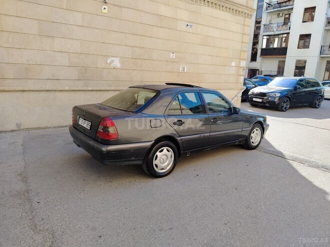 Mercedes C 220-9