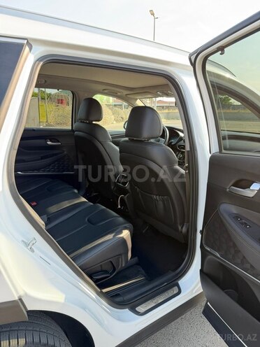 Hyundai Santa Fe-8