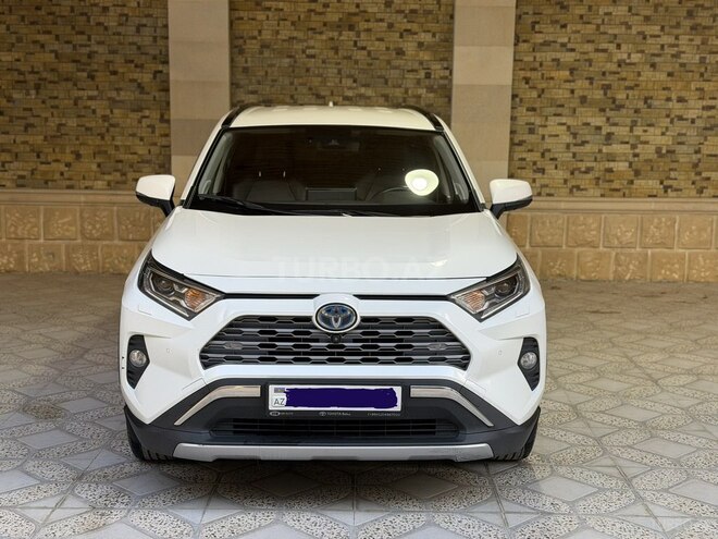 Toyota RAV4-1