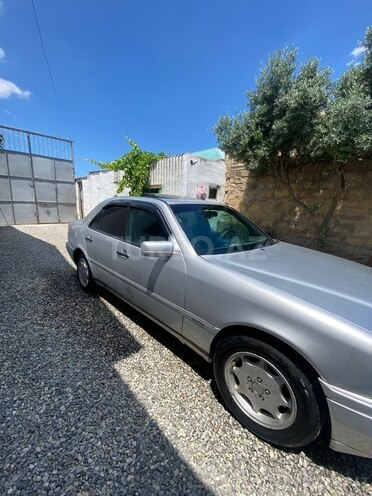 Mercedes C 180-3