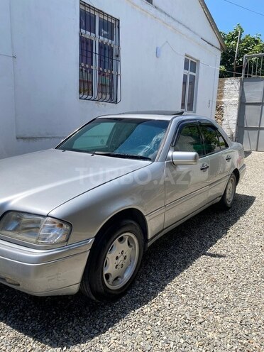 Mercedes C 180-8