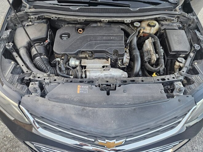 Chevrolet Cruze-12