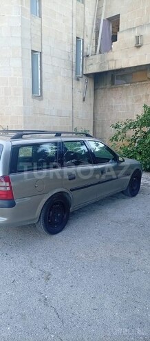 Opel Vectra-7