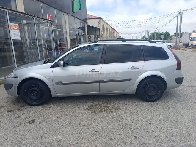 Renault Megane-6