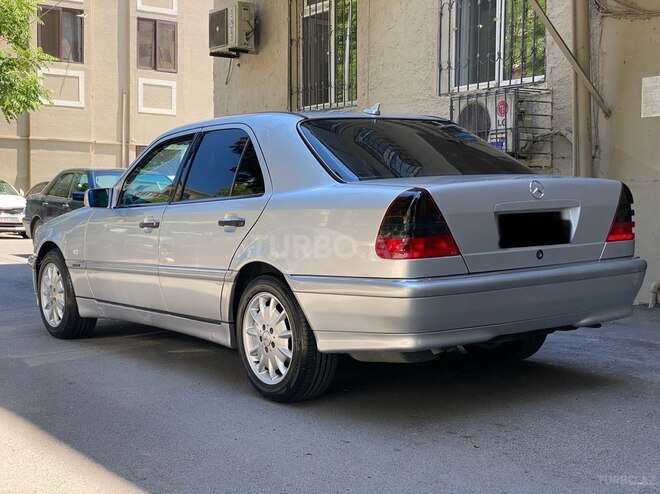 Mercedes C 240-4