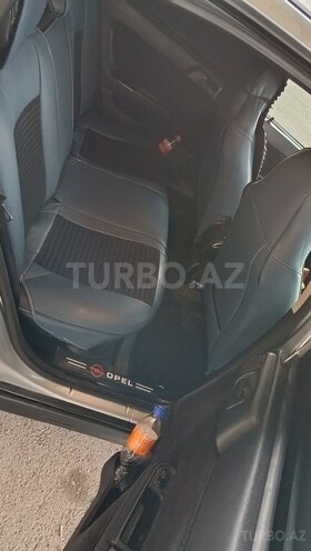 Opel Astra-7