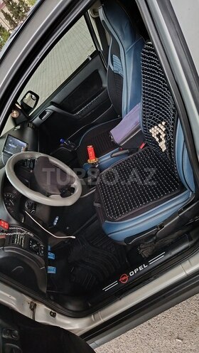 Opel Astra-12