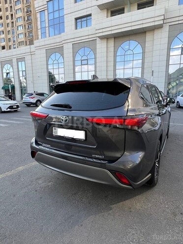 Toyota Highlander-3