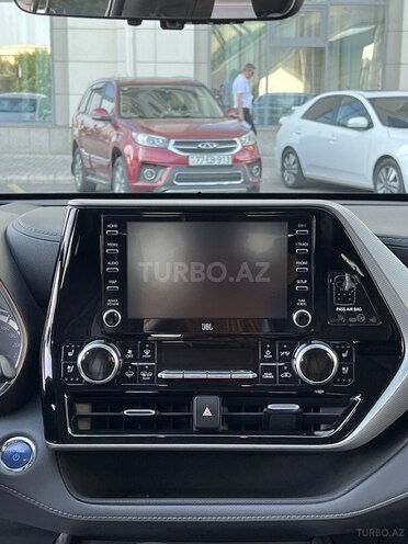 Toyota Highlander-13