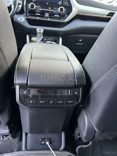 Toyota Highlander-16