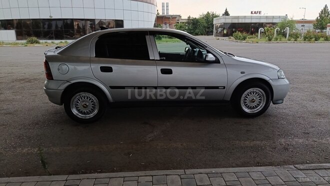 Opel Astra-3