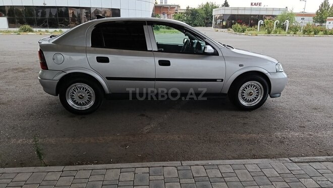 Opel Astra-4