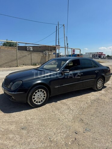 Mercedes E 220-3