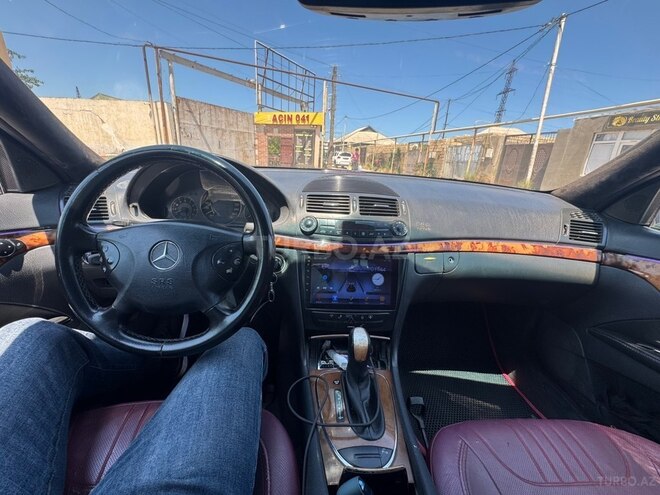 Mercedes E 220-5