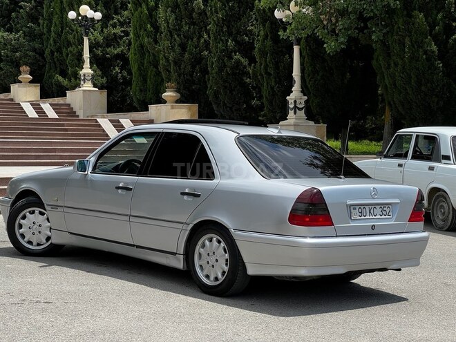 Mercedes C 180-5