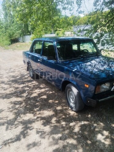 LADA (VAZ) 2107-2