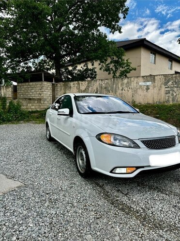 Daewoo Gentra-2