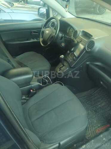 Kia Carens-5