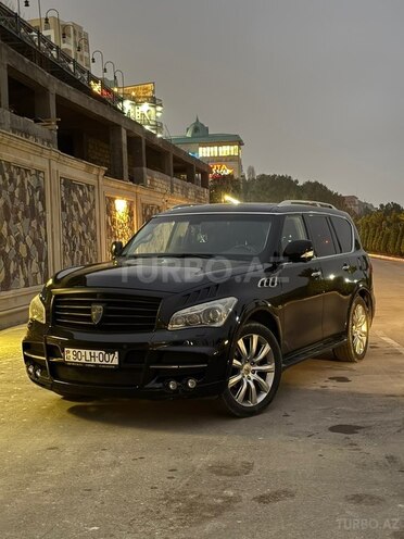 Infiniti QX80-4