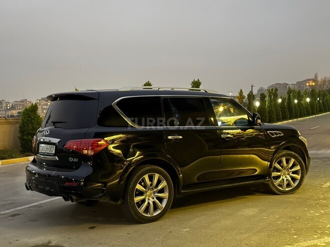 Infiniti QX80-6