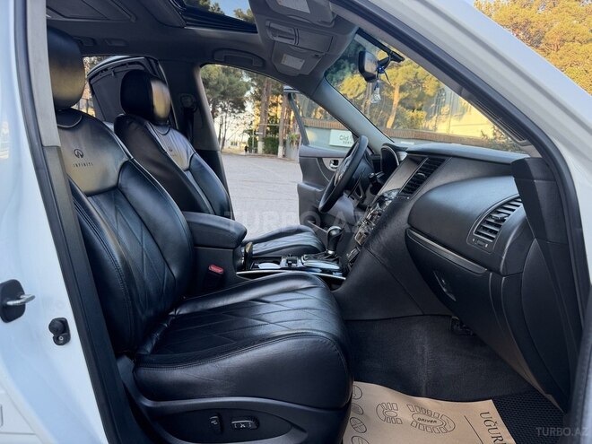 Infiniti FX35-15