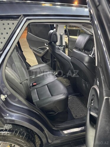 Hyundai Santa Fe-8