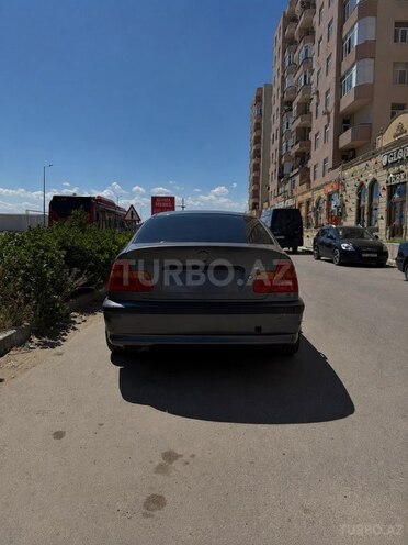 BMW 325-7