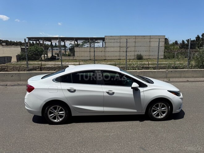 Chevrolet Cruze-5