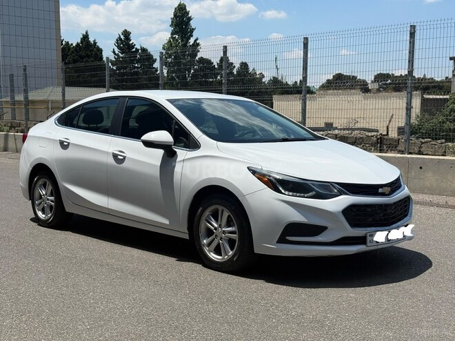 Chevrolet Cruze-13