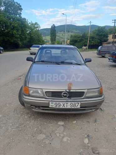 Opel Astra-1