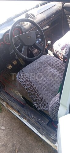 LADA (VAZ) 21011-4