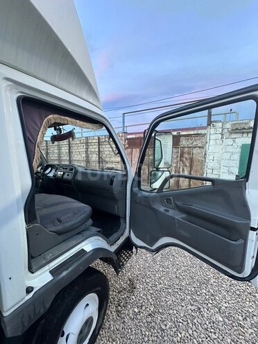 Mitsubishi Canter-12