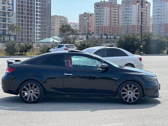 Kia Cerato Koup-8