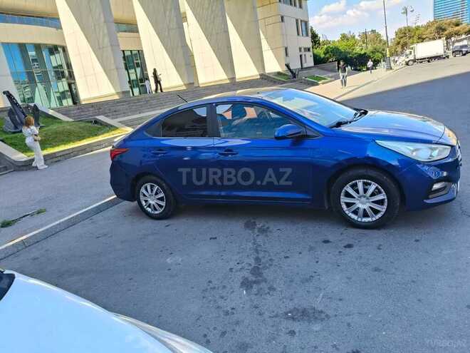 Hyundai Accent-9