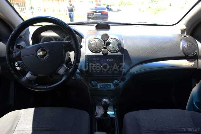 Chevrolet Aveo-8