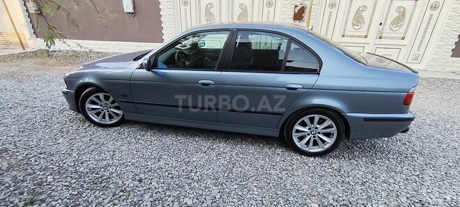 BMW 525-2