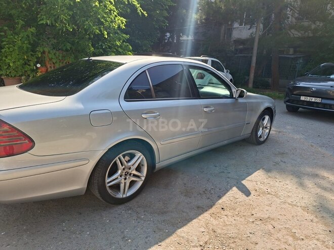 Mercedes E 320-10